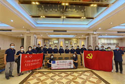 积极主动作为 彰显国企担当——轻出公司志愿者服务队助力疫情防控